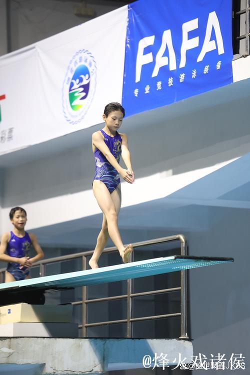 逐梦未来显风华　跳水新秀展英姿